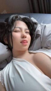 Keperjakaanku Hilang Dengan Pelacur