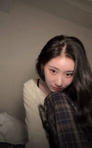 Suamiku Mencumbu Kakak Kandungku