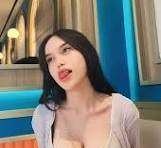 Perjakaku Diambil Oleh Tante Muda Hot