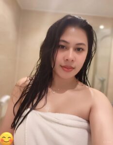 Janda Mendesah Ke Enakan Ketika Dientot